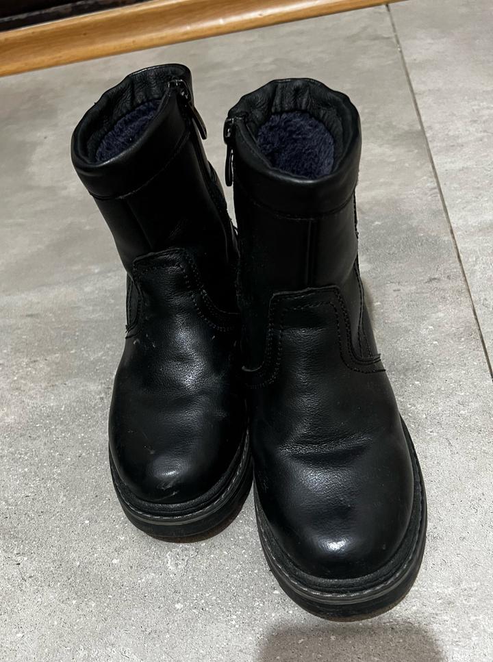 Детские ботинки