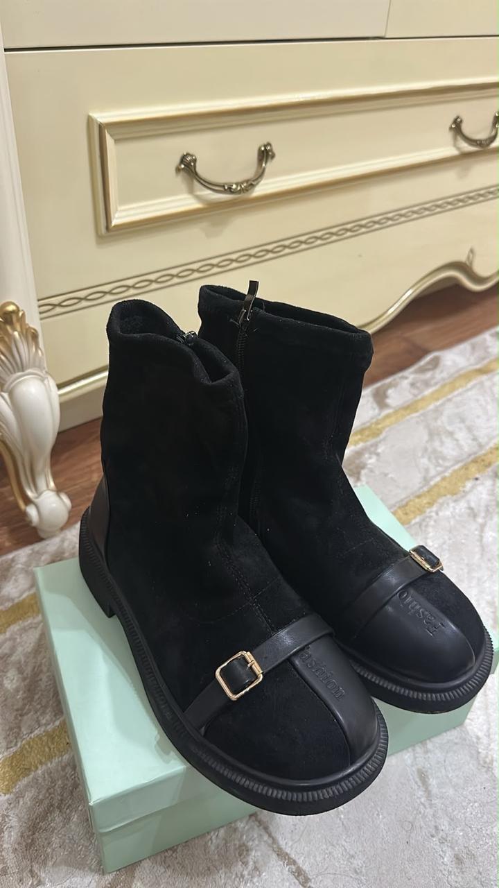 Ботинки женские