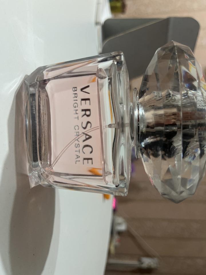 Женская парфюмерная вода Versace Bright Crystal