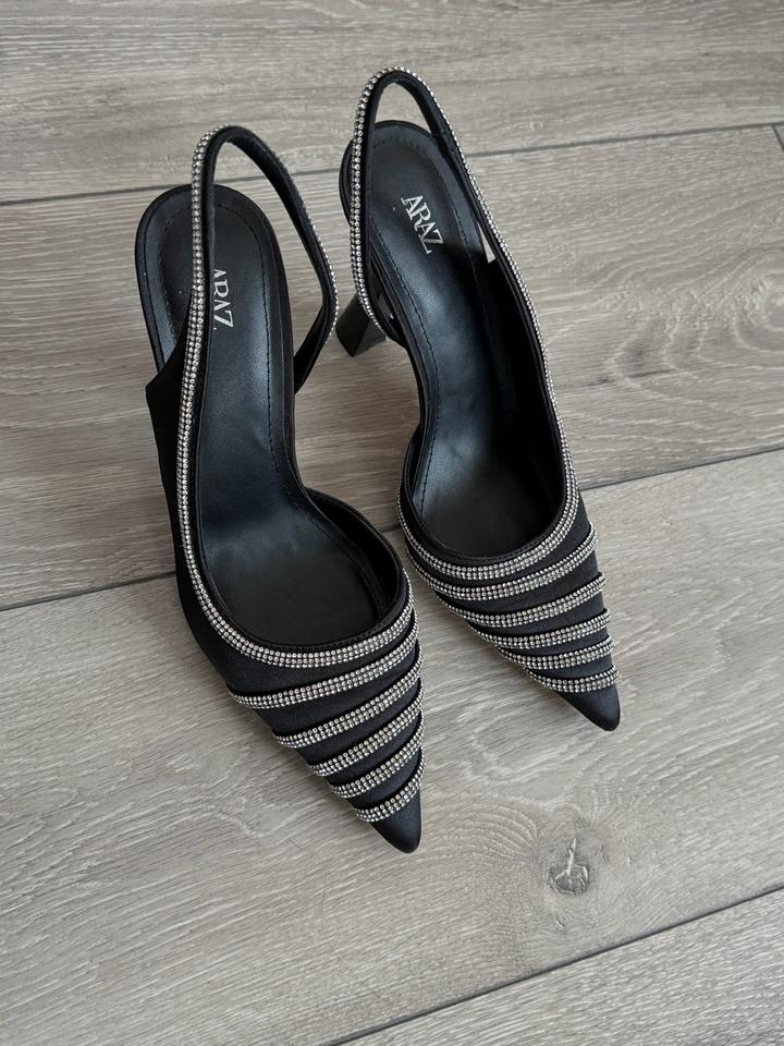 Zara Туфли со стразами