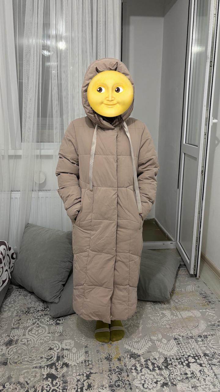 Женский длинный стеганый пуховик