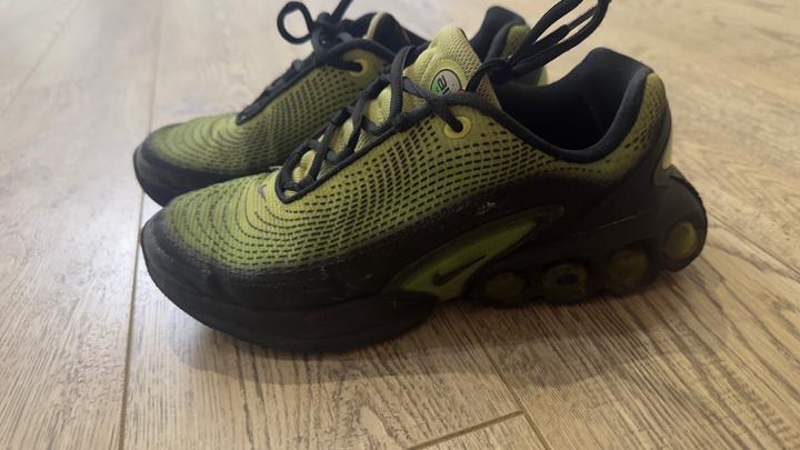 NIKA Nike