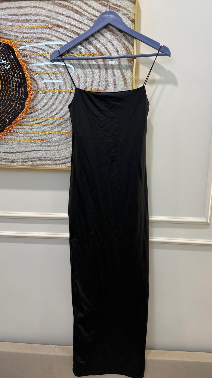 Платье Zara. Размер S. Длина миди. Скимс платье