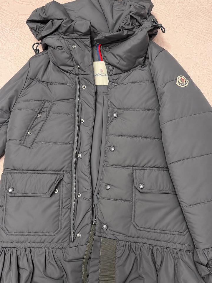 Пуховик Moncler