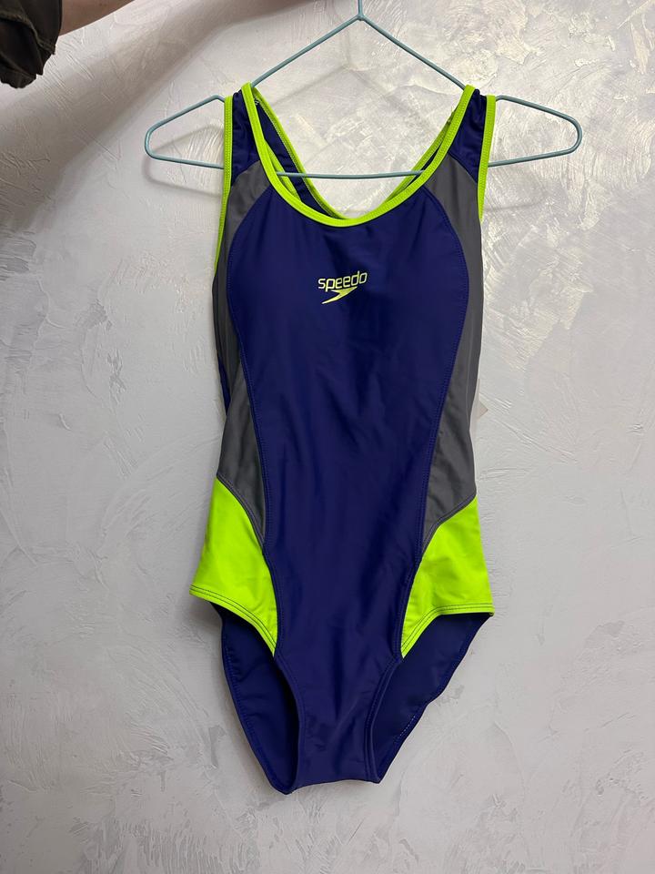 Спортивный купальник Speedo