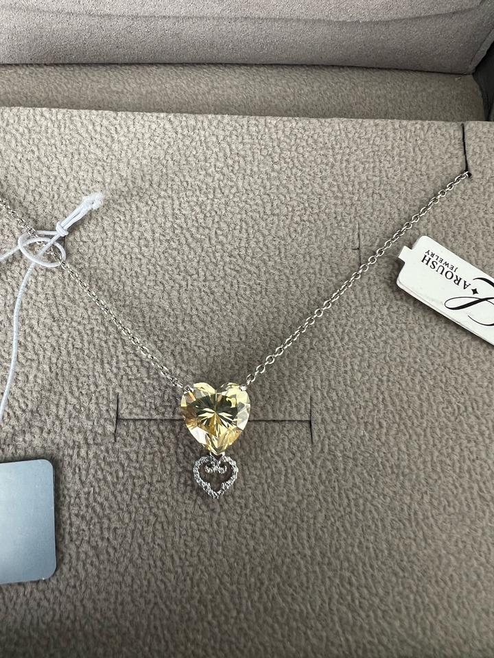 Колье Laroush Jewelry с подвеской сердце