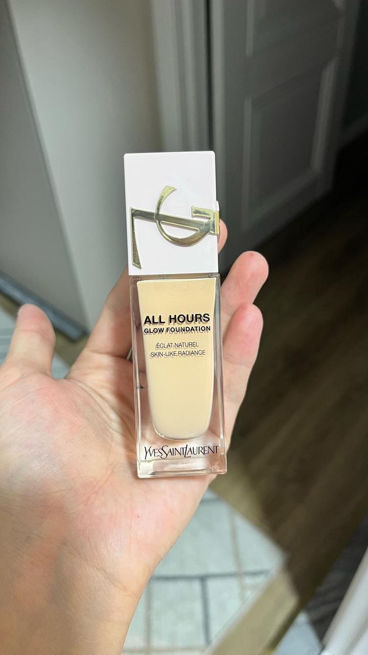 Тональный крем Yves Saint Laurent All Hours Glow Foundation