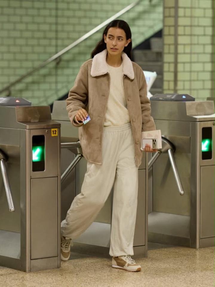Uniqlo Женская дубленка