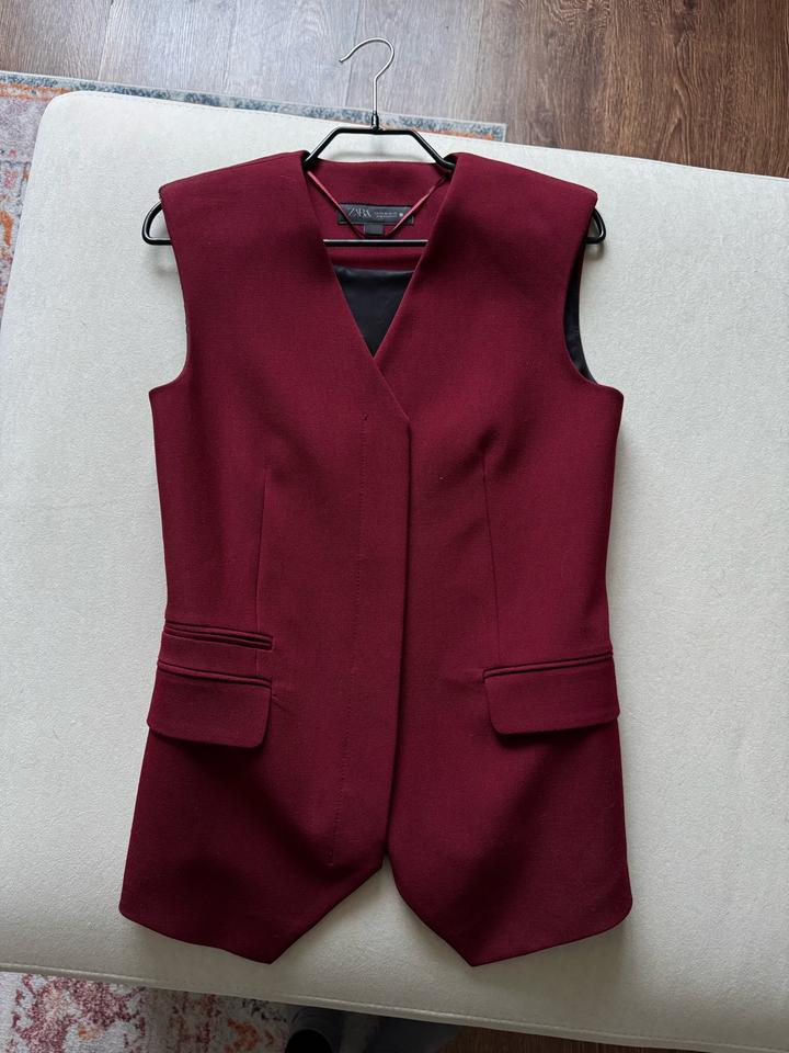 Жилет Zara
