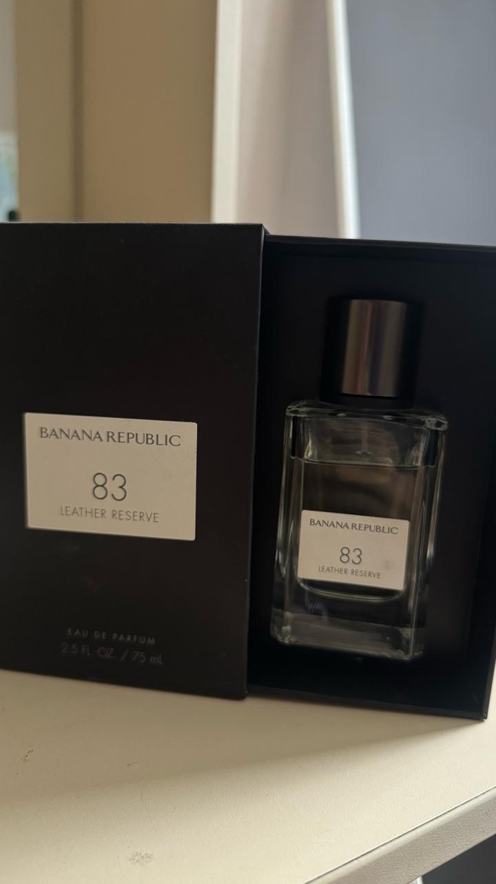Парфюмерная вода Banana Republic 83 Leather Reserve