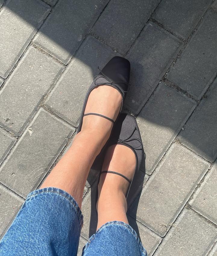 Атласные балетки ZARA