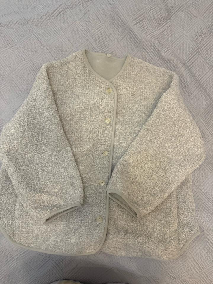 Куртка Uniqlo из искусственного меха
