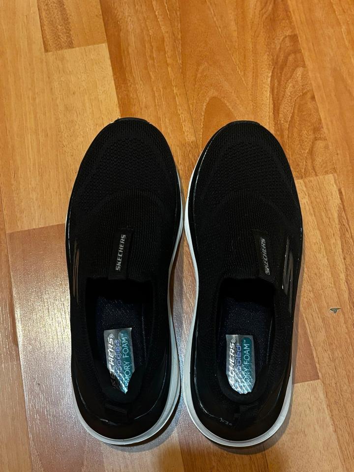 Слипоны Skechers