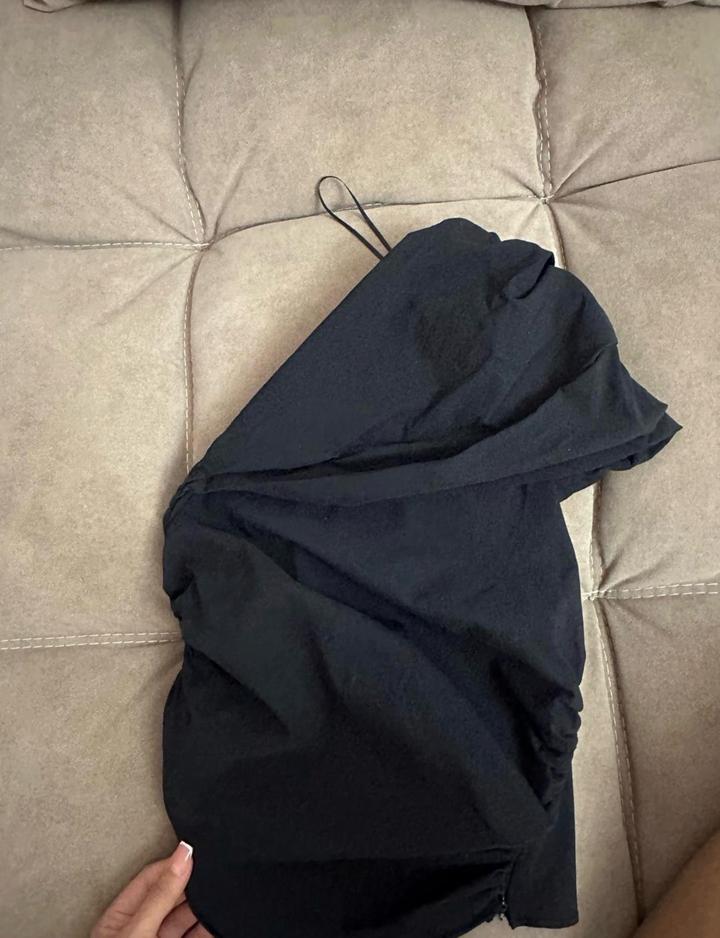 Топ на одно плечо ZARA
