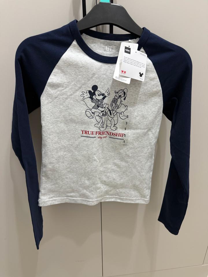 Uniqlo лонгслив Disney