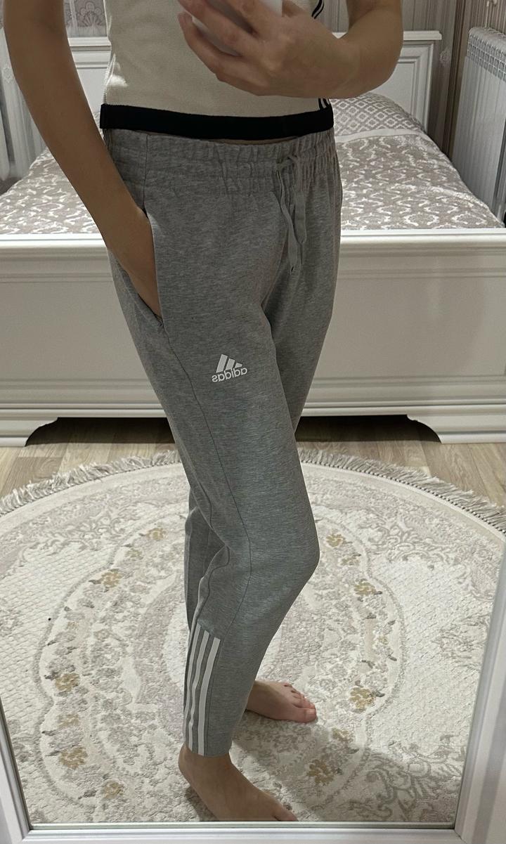 Спортивные брюки adidas
