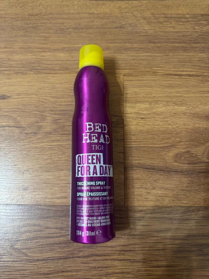TIGI Bed Head Спрей для объема волос Bed Head TIGI Queen For A Day