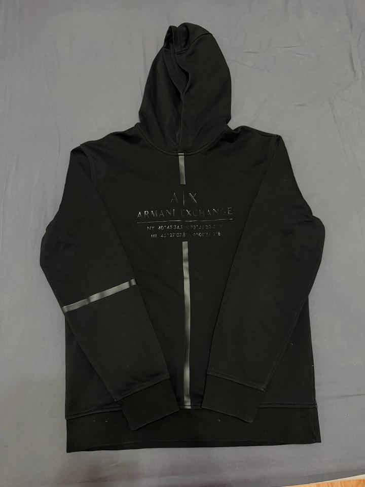 Худи Armani Exchange