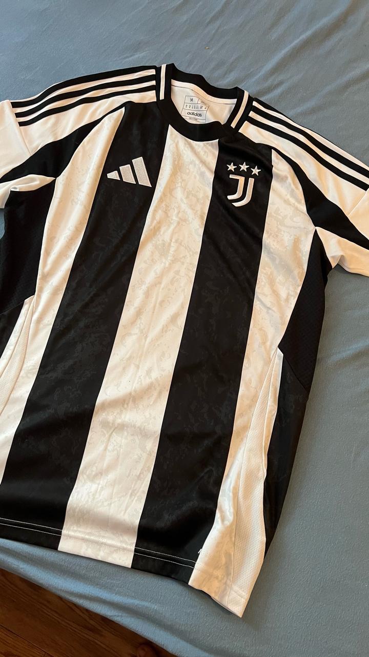 Футболка adidas Ювентус