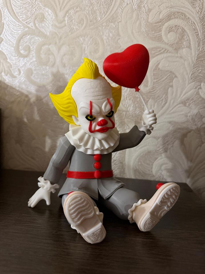 клоун Пеннивайз (Pennywise) из  «оно»