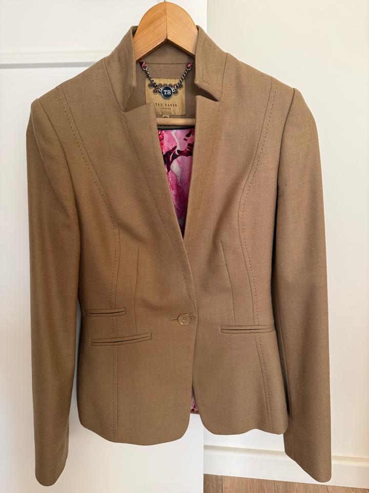 Шерстяной костюм Ted Baker London