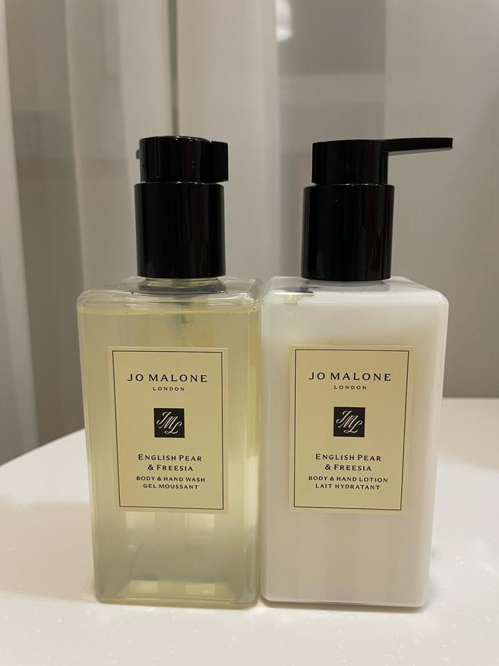Jo Malone London Гель для душа и лосьон для тела Jo Malone English Pear & Freesia