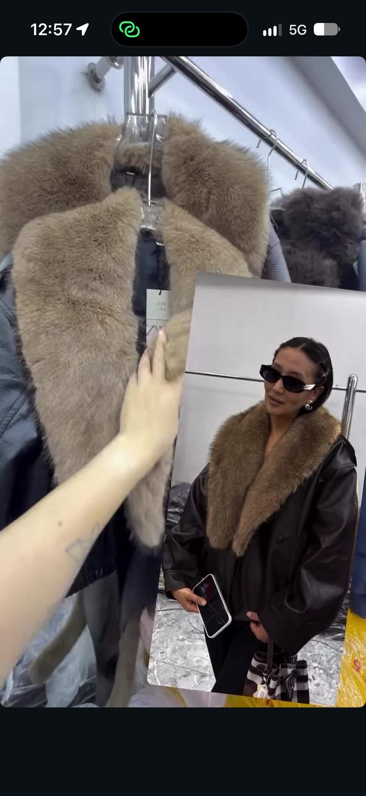 Куртка Zara с меховым воротником