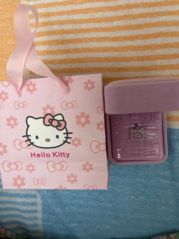 Подвеска Hello Kitty