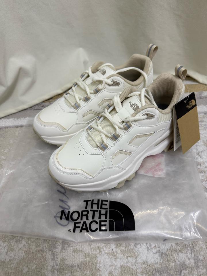 Кроссовки The North Face
