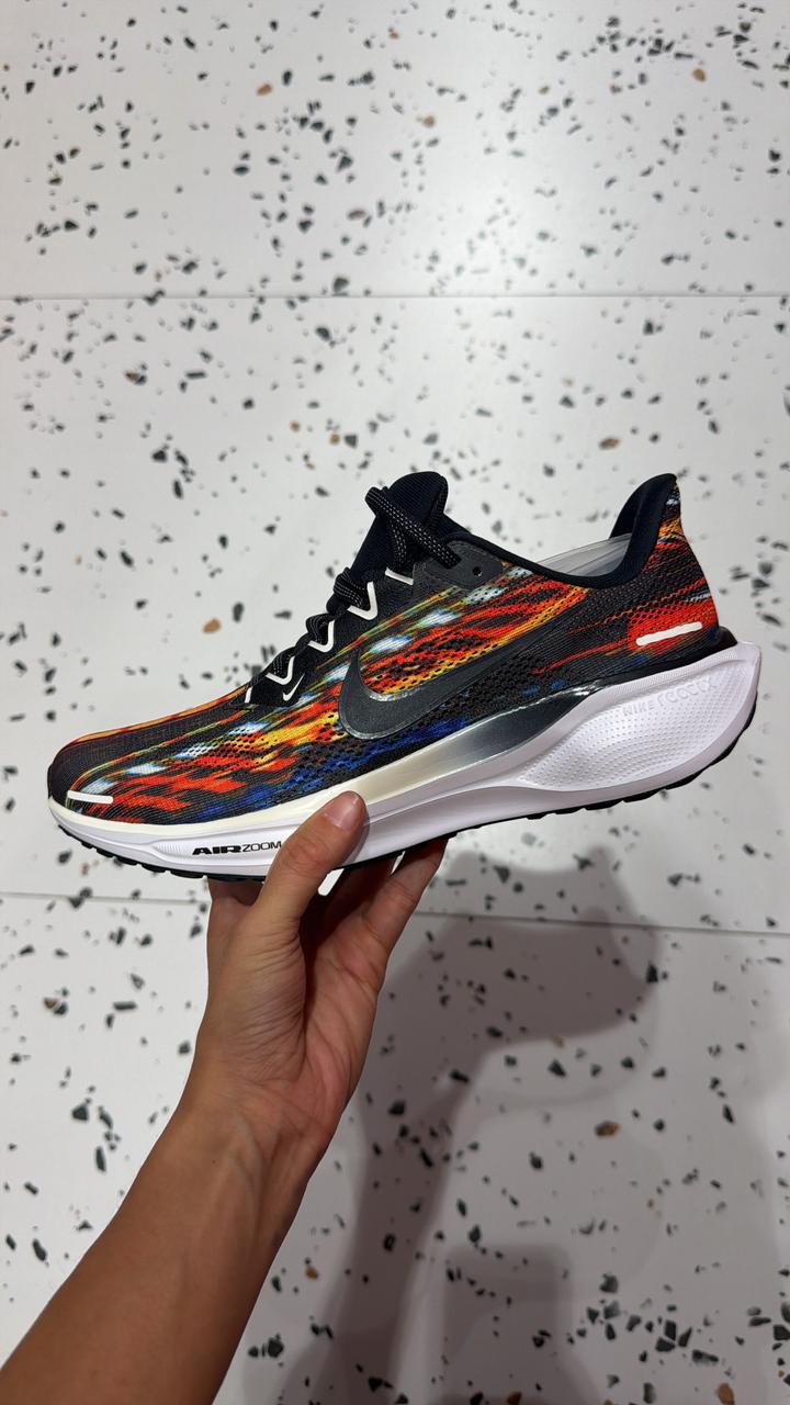 Кроссовки Nike