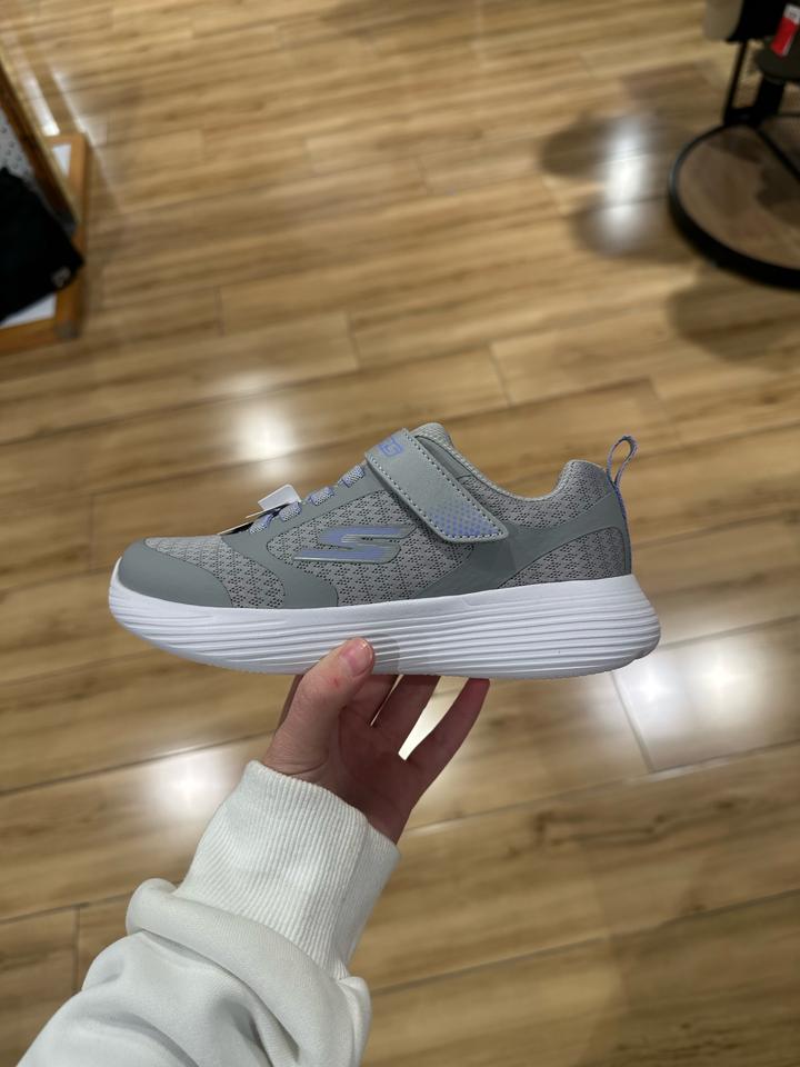 Кроссовки Skechers