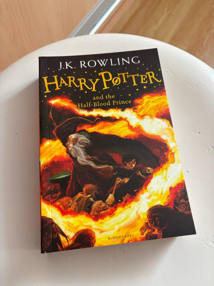 Harry Potter and the Half-Blood Prince (Гарри Поттер и Принц-полукровка)
