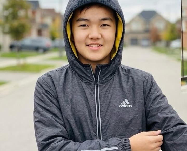 Спортивный костюм adidas