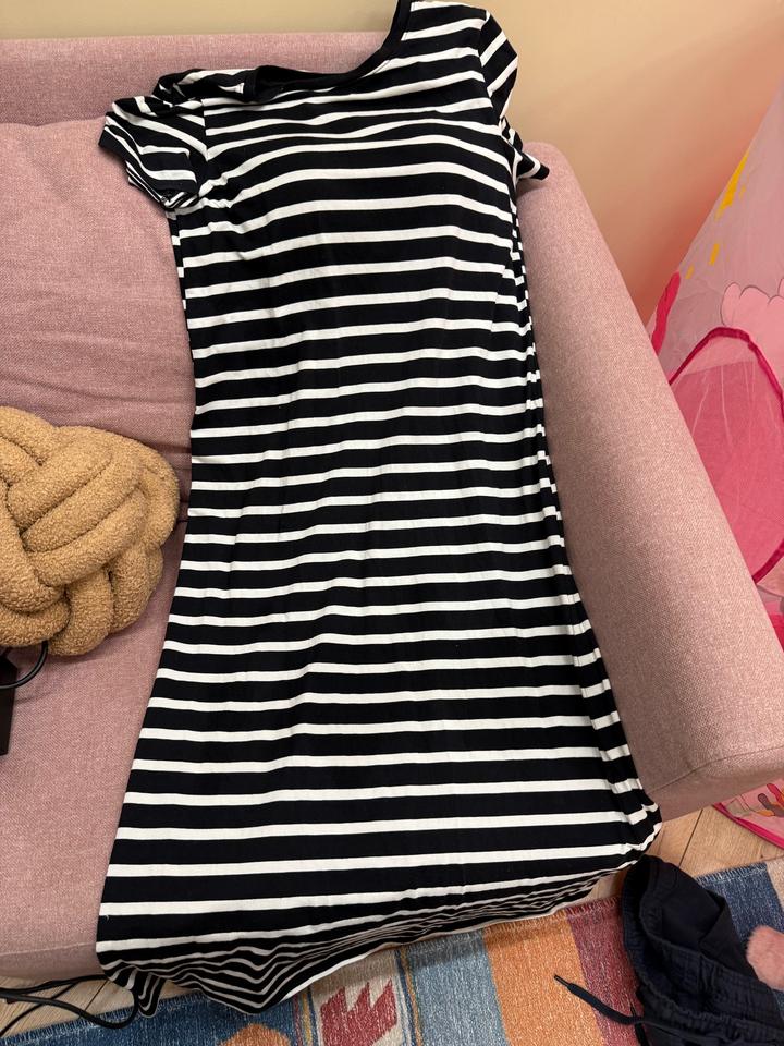 Платье Uniqlo в полоску