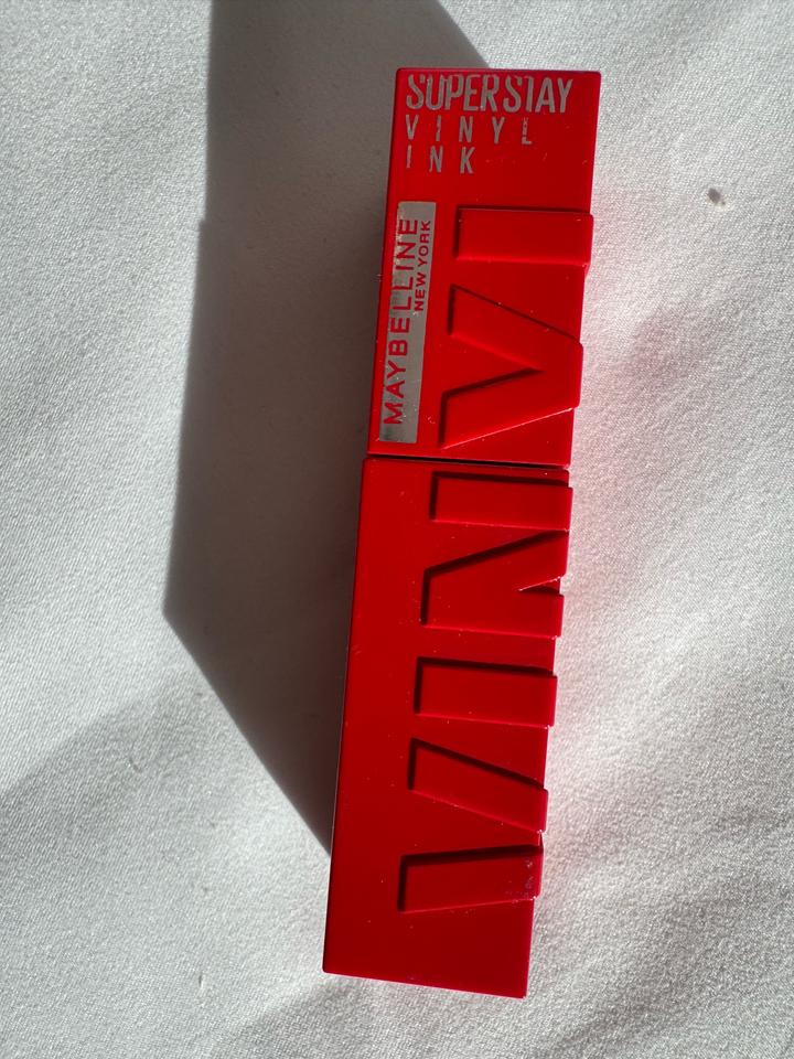 Помада Maybelline Superstay Vinyl Ink