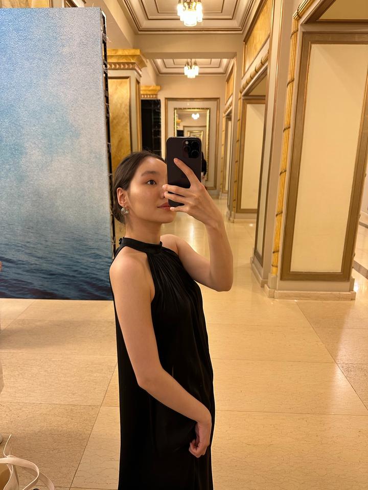 Черное платье