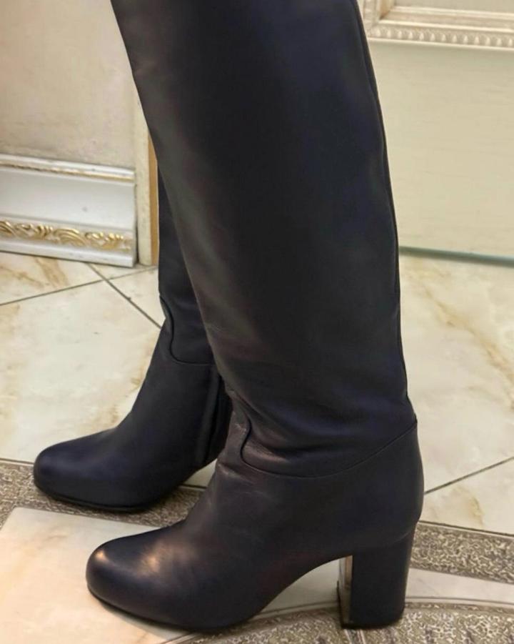Женские кожаные сапоги демисезон разм 35 состояние отличное производство италия