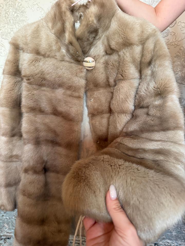 Шуба из натурального меха, (норка)