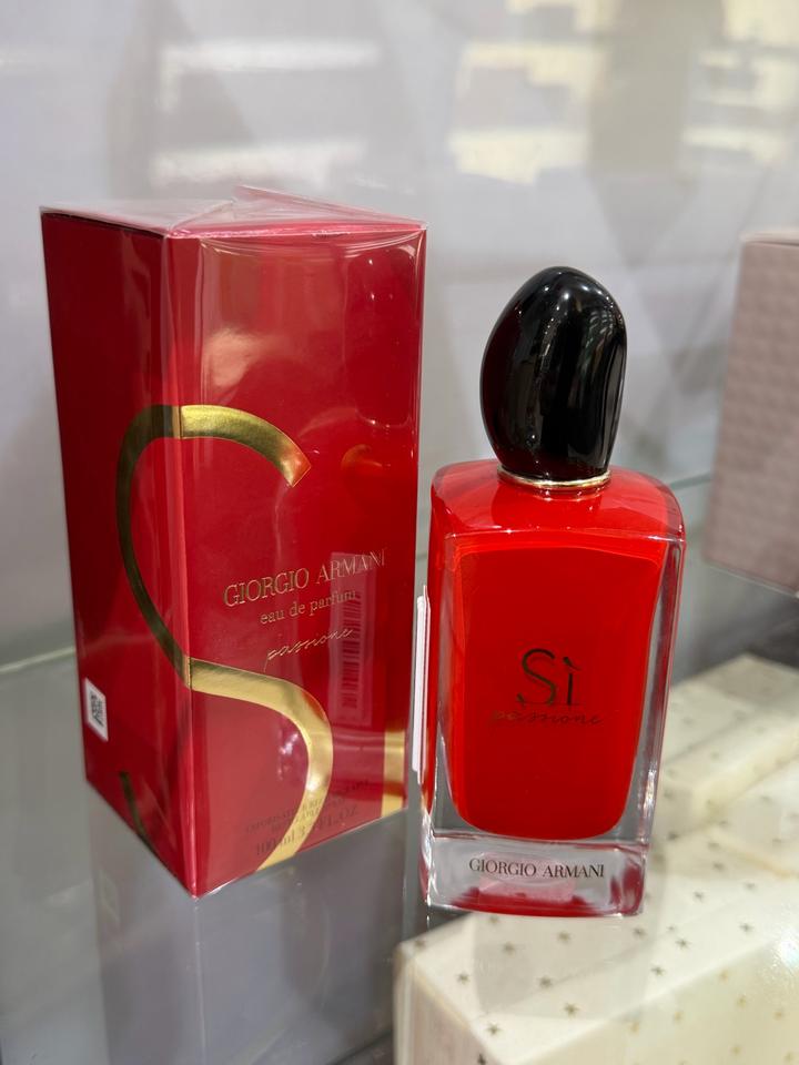 Парфюмерная вода Giorgio Armani Si Passione
