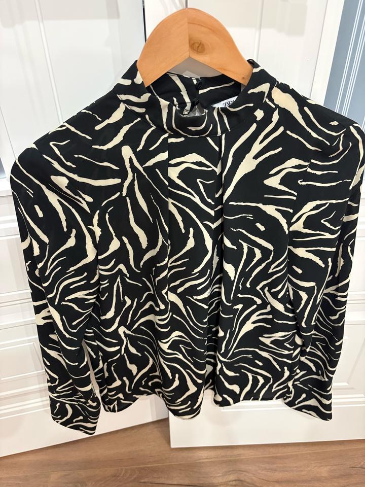 Блузка ZARA с принтом зебра