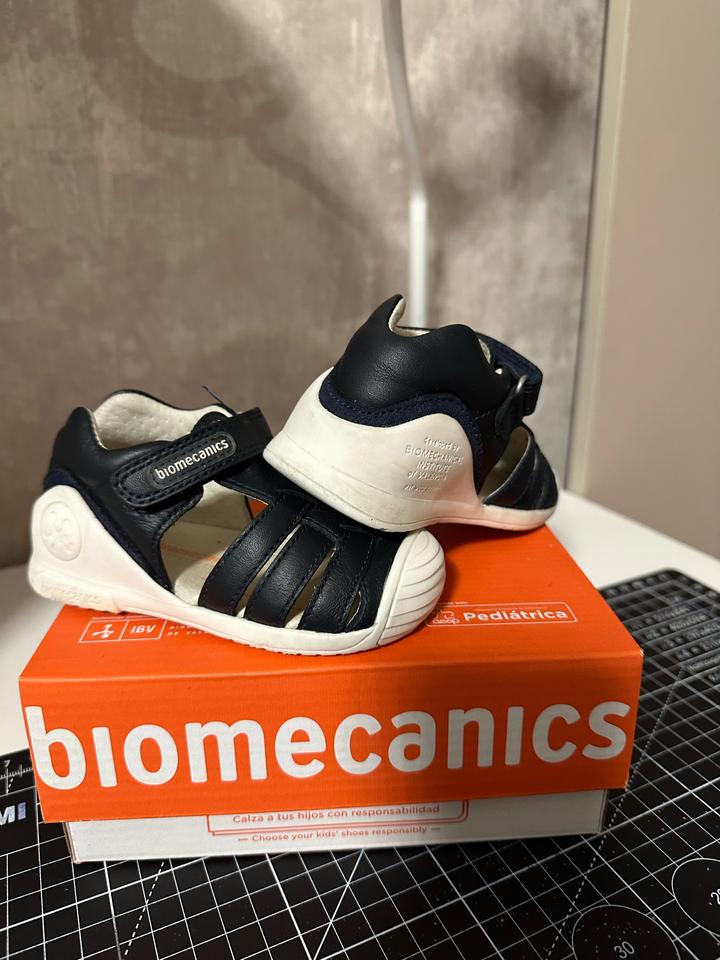 Сандалии biomecanics детские