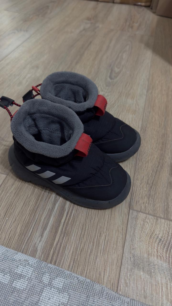 Ботинки adidas