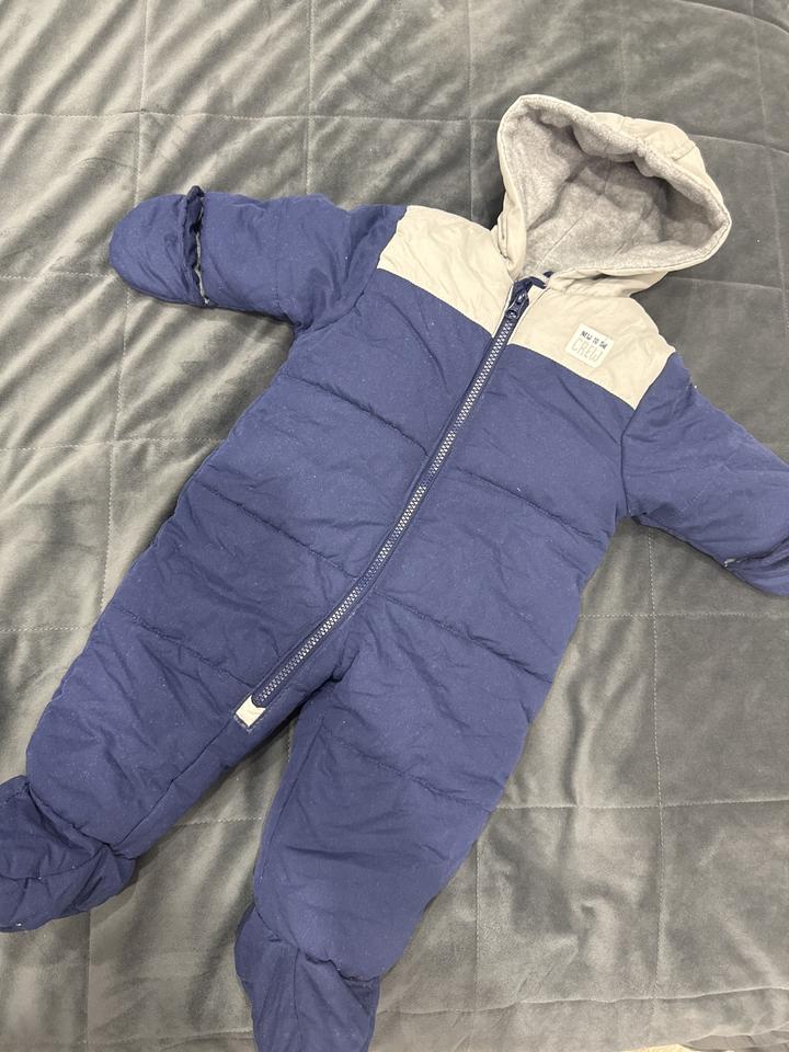 Carter's Утепленный комбинезон для мальчика