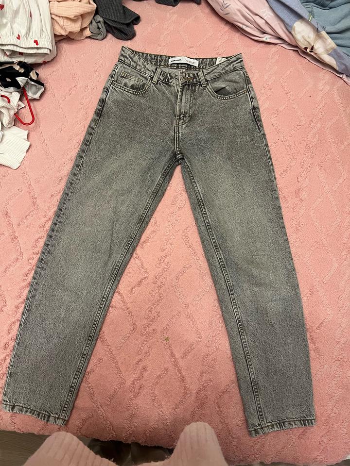 Джинсы Bershka
