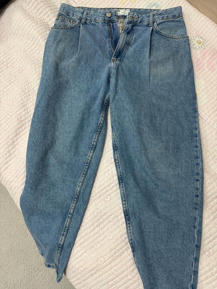 Джинсы Bershka