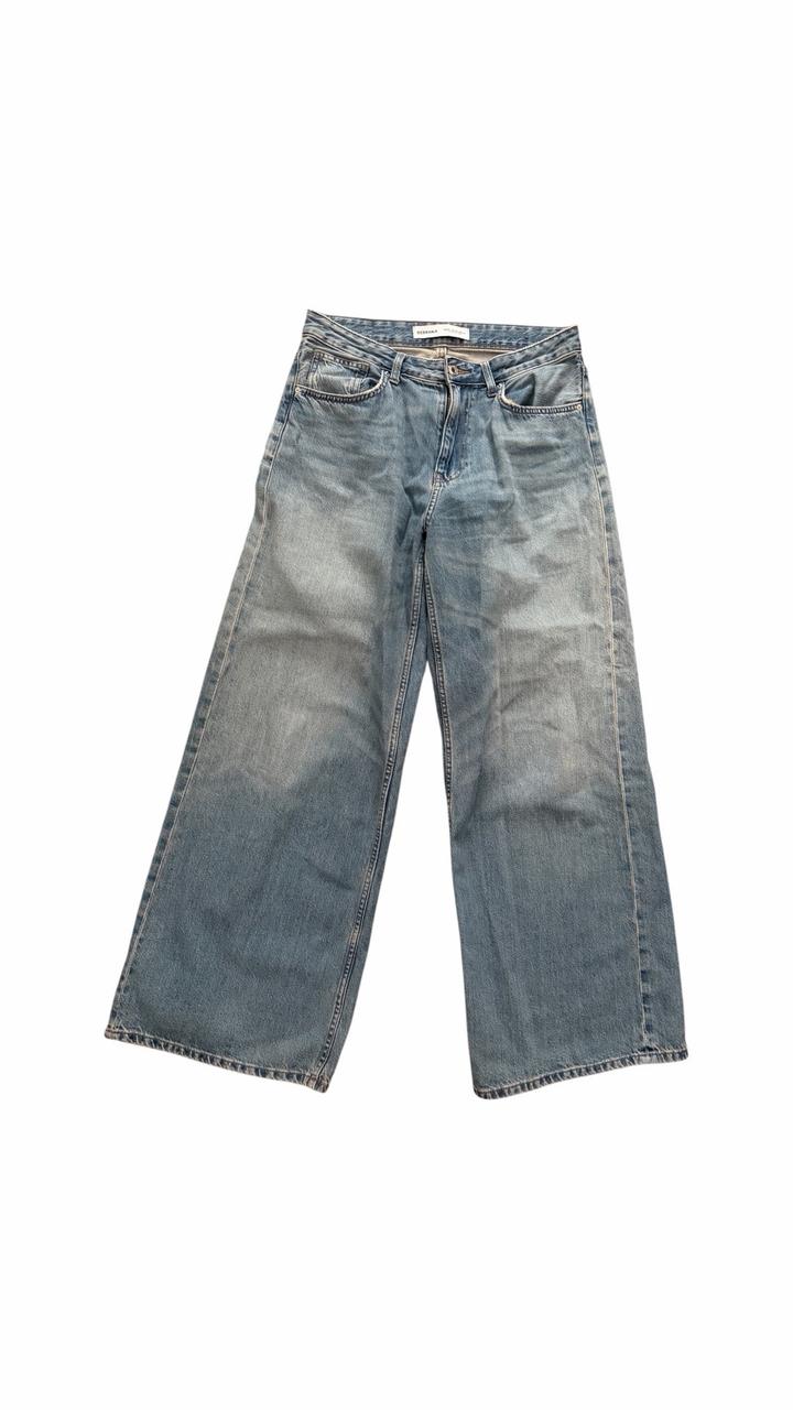 Джинсы Bershka