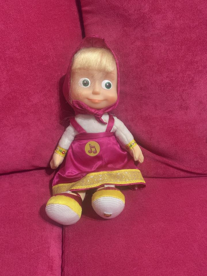Кукла Маша