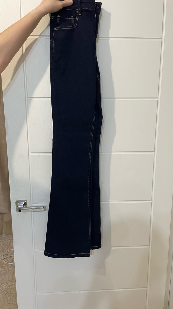 Zara Джинсы клеш