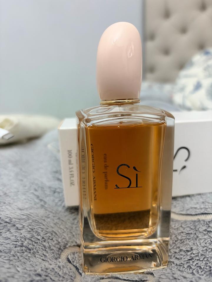 Парфюмерная вода Giorgio Armani Sì 100 мл
