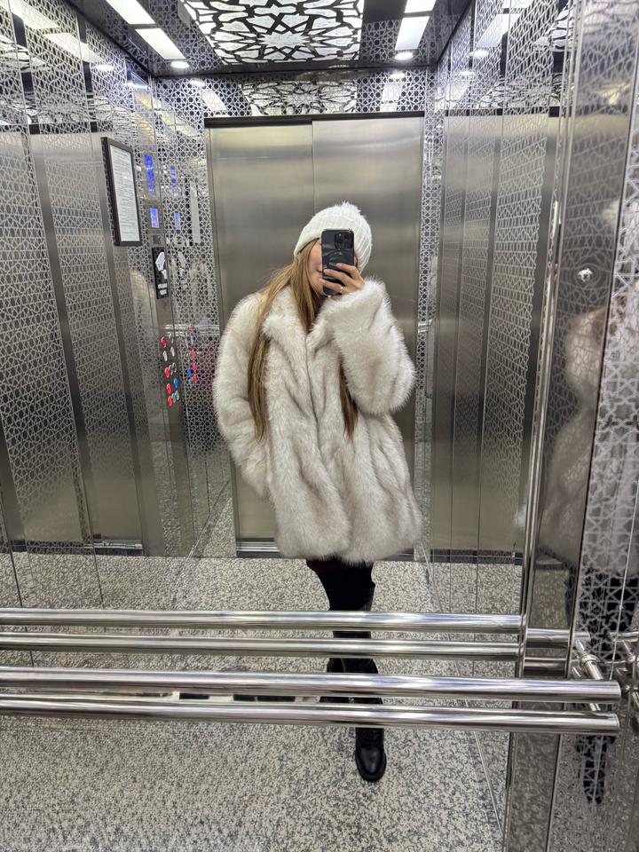 Zara Шуба из искусственного меха